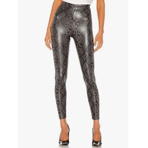 NWT 7 For All Mankind Faux Leather Snake Print Leggings